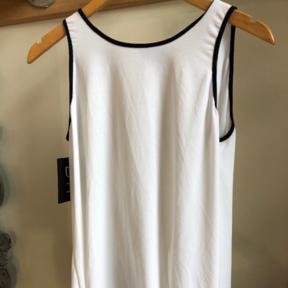(NWT) DYI Tank